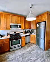 1039 Broadway in Brooklyn, NY - Building Photo - Building Photo