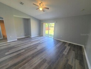 6425 Grapewood Rd in Spring Hill, FL - Building Photo - Building Photo