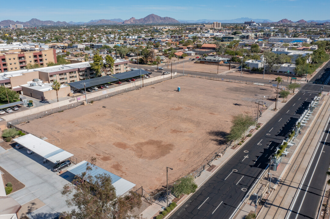 The Ragsdale in Phoenix, AZ - Building Photo