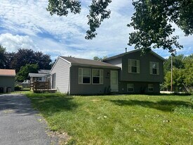 10073 W Crissy Ave in Beach Park, IL - Building Photo