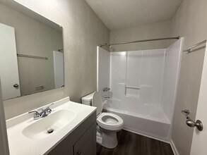 308-U Jefferson St in Kernersville, NC - Building Photo - Building Photo