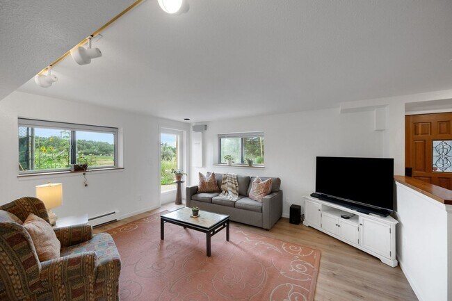 property at 7980 Fairview Rd