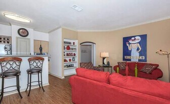 12502 Seattle Slew Dr in Houston, TX - Building Photo