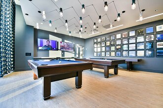 23 S Halsted St in Chicago, IL - Building Photo - Building Photo