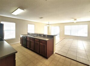 4612 Caverns Dr in Kissimmee, FL - Building Photo - Building Photo