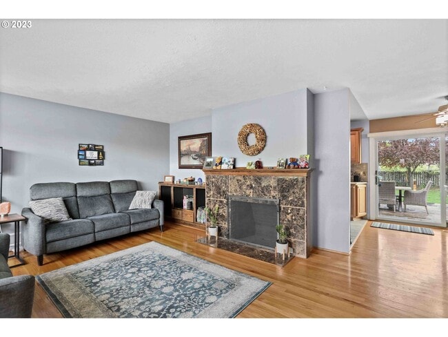 618 E 20th St in The Dalles, OR - Building Photo - Building Photo