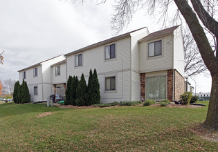 Southridge Village in Madison, WI - Foto de edificio - Building Photo