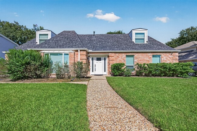 919 Longview Dr