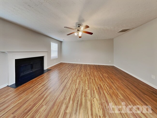 25 Heaton Dr in Covington, GA - Foto de edificio - Building Photo