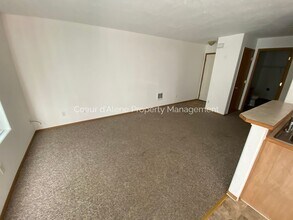 32554 7th Ave in Spirit Lake, ID - Building Photo - Building Photo