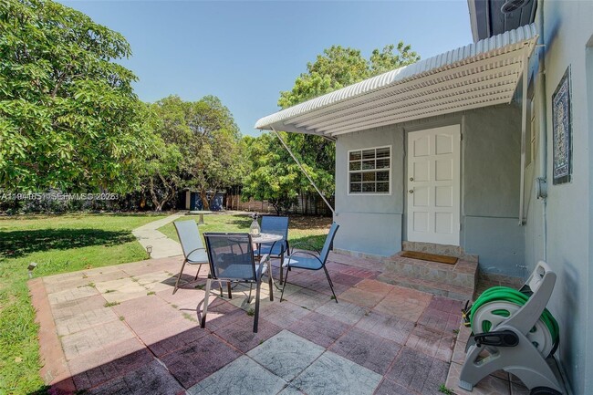 property at 7601 SW 59th Ct