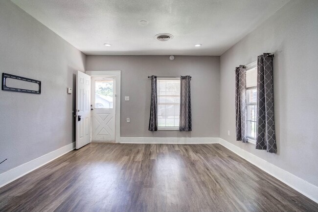 1922 26th St in Lubbock, TX - Building Photo - Building Photo