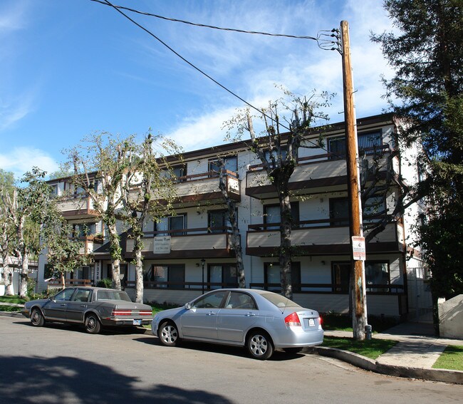 Noho Courtyard West in North Hollywood, CA - Foto de edificio - Building Photo