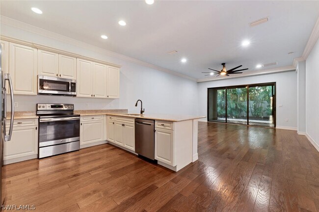 13419 Silktail Dr in Naples, FL - Building Photo - Building Photo