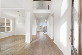 23213 Zinfandel Dr in Alvin, TX - Foto de edificio - Building Photo