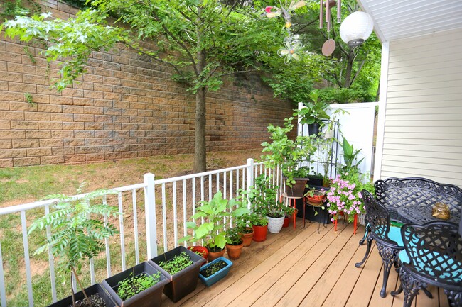 3038 King Ct in Green Brook, NJ - Foto de edificio - Building Photo