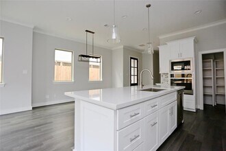 513 W Bell St in Houston, TX - Building Photo - Building Photo