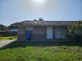 4512 Ballentine Ct in Lakeland, FL - Building Photo