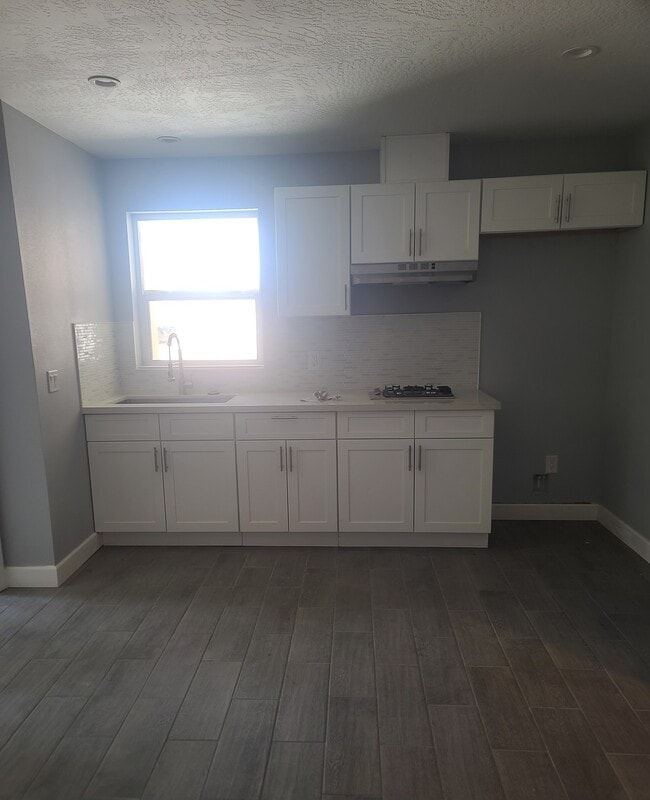 property at 14842 Hopland St