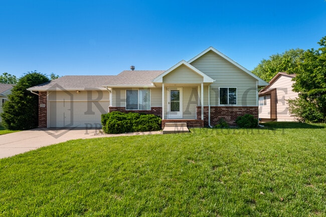 1318 N Aksarben Ct in Wichita, KS - Building Photo - Building Photo