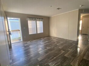 360 SW 135th Ave in Davie, FL - Building Photo - Building Photo