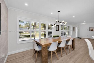 6440 SW 63rd Terrace in South Miami, FL - Building Photo - Building Photo