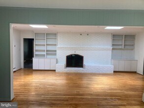 1334 Balls Hill Rd in McLean, VA - Building Photo - Building Photo
