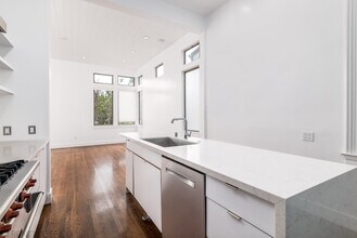 3873 17th St in San Francisco, CA - Building Photo - Building Photo