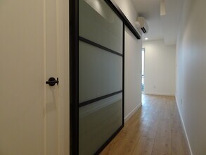 660 Cawston Ave in Kelowna, BC - Building Photo - Building Photo