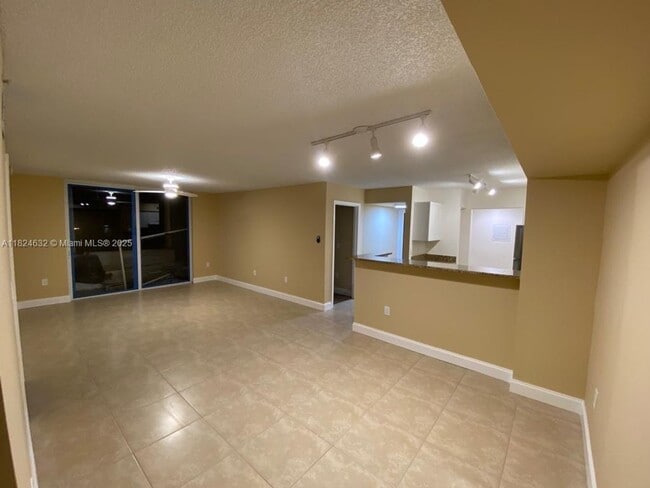 4824 N State Rd 7 in Coconut Creek, FL - Building Photo - Building Photo
