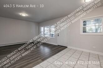 4043 S Harlem Ave in Berwyn, IL - Building Photo - Building Photo
