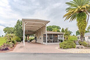1000 Deer Creek Blvd in Davenport, FL - Building Photo