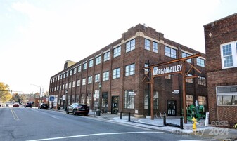 109 S Hayne St in Monroe, NC - Foto de edificio - Building Photo