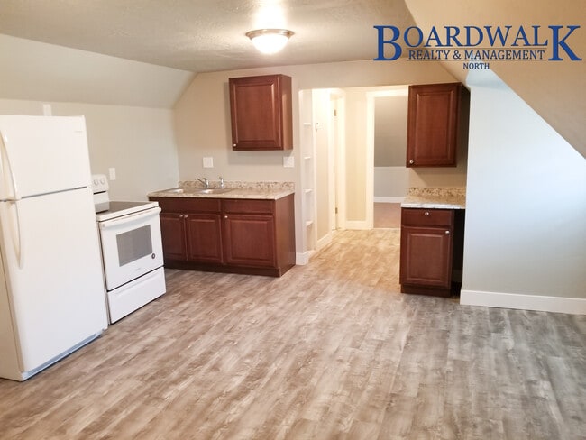 2679 Quincy Ave in Ogden, UT - Building Photo - Building Photo