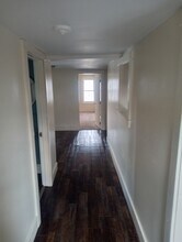 29 E Walnut St, Unit Third Floor in Taunton, MA - Building Photo - Building Photo