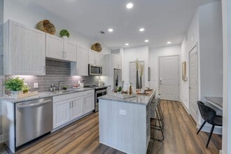 Luxia Midtown Park in Dallas, TX - Building Photo - Building Photo