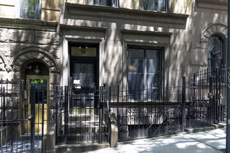 611 West 138th Street in New York, NY - Foto de edificio - Building Photo