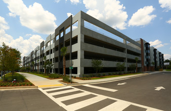 Park Place Columbia (Student Housing) in Columbia, SC - Building Photo - Building Photo