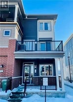 700 Lapland Private in Ottawa, ON - Building Photo