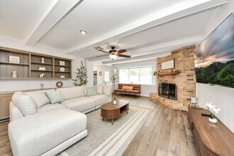 563 Landfall Ln in Conroe, TX - Building Photo - Building Photo