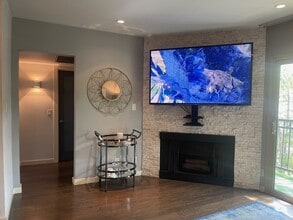 141 S Clark Dr, Unit 423 in West Hollywood, CA - Foto de edificio - Building Photo