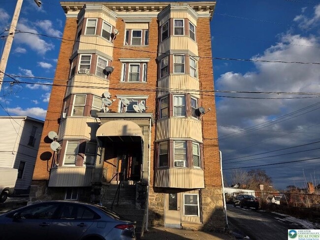 312 S 17th St in Easton, PA - Building Photo - Building Photo