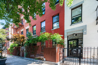 171 E 117th St in New York, NY - Building Photo - Building Photo