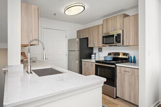 Woodbury Park at City Centre in Woodbury, MN - Building Photo - Building Photo