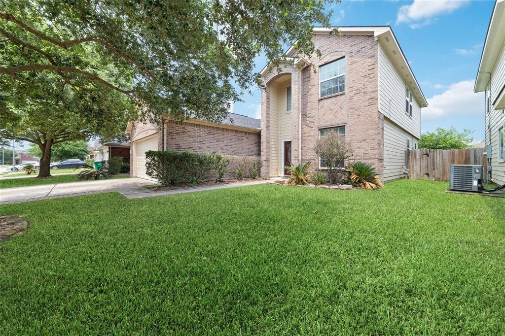 21514 Skyla Cir in Humble, TX - Building Photo