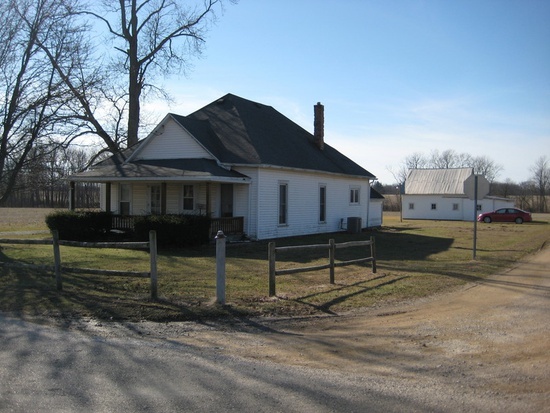 14501 S Rangeline Rd in Clinton, IN - Building Photo - Building Photo