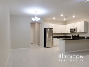 12540 W Hummingbird Terrace in Peoria, AZ - Building Photo - Building Photo