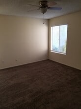 2521 W Sunflower Ave in Santa Ana, CA - Building Photo - Building Photo