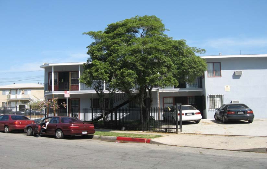 905 N Ardmore Ave in Los Angeles, CA - Building Photo