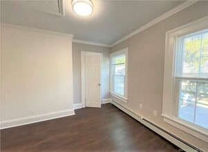 28 West St in New Milford, CT - Building Photo - Building Photo